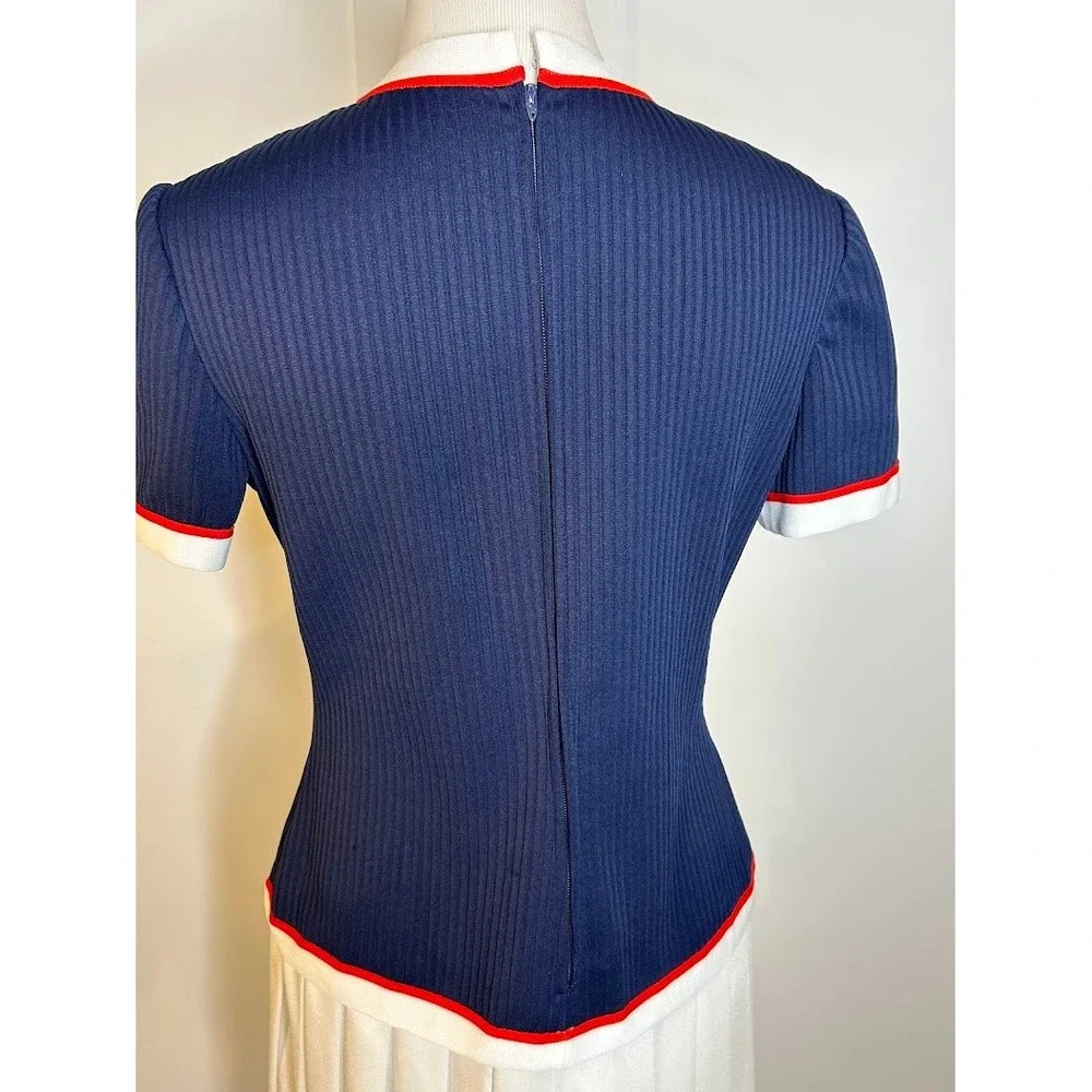 Vintage 1970s Leslie Fay Navy Blue White Pleated Knit Dress Red Trim V-Neck - Picture 7 of 15